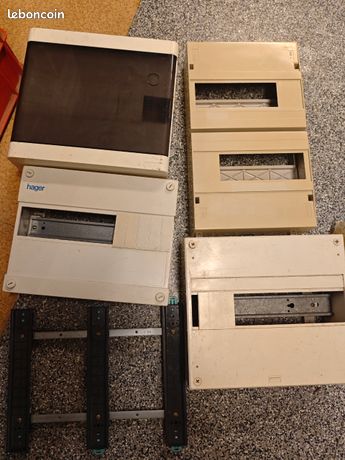 Tableaux électriques nus