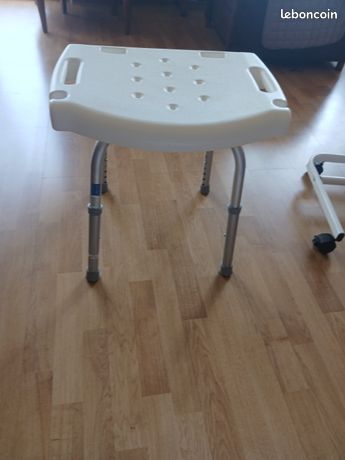 Tabouret médical de douche