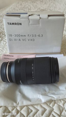 TAMRON 18-300mm f/3.5-6.3 Di III-A VC VXD pour Sony (monture E, APS-C)