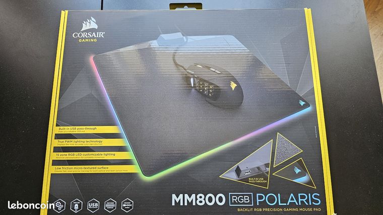Tapis de souris ( corsair MM 800 RGB polaris)