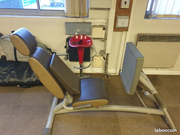 Technogym presse jambes