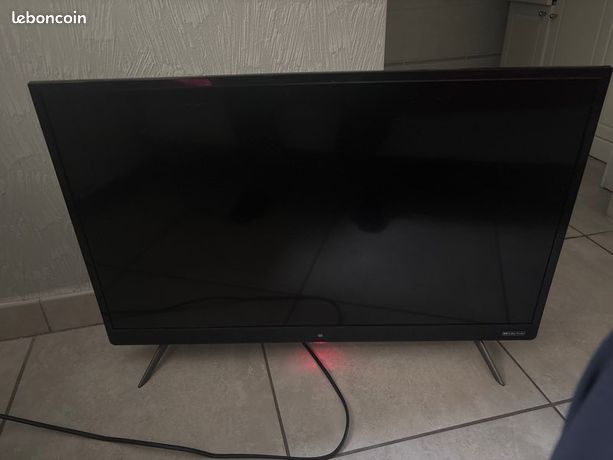 Télé marque boulanger 90 cm neuve