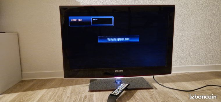 Télé Samsung 80cm