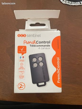 Télécommande SCS Sentinel FrenchControl 4 canaux comme neuve