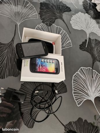 Téléphone HTC EXPLORER