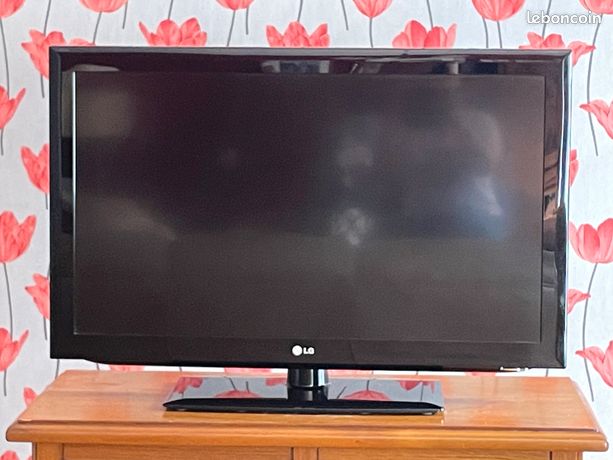 Téléviseur LCD 94 cm avec port USB