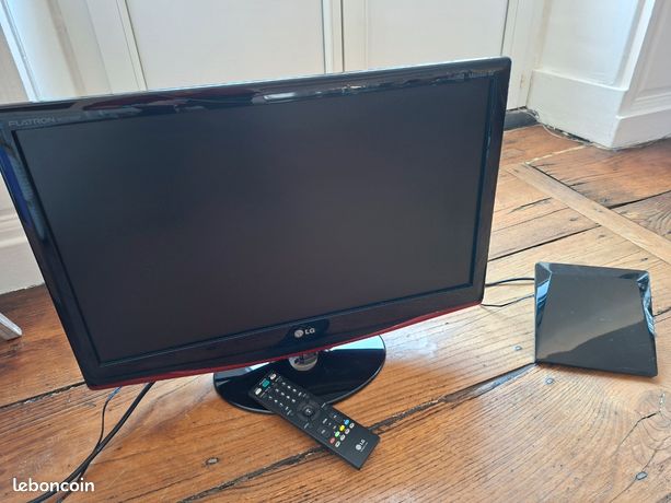 Téléviseur LG 56 cm + antenne intérieure