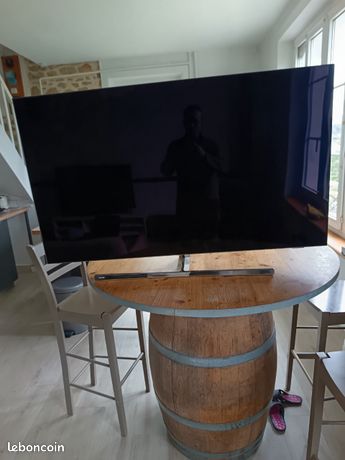 Téléviseur PHILIPS OLED 55 Ambilight 4 Android TV Pour pièces ou réparation