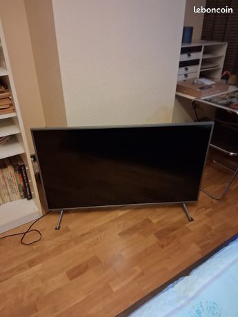 Téléviseur samsung 49Q65R QLED 4K 49 ''