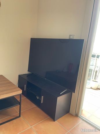 Télévision 55 pouces 4K QLED UHD (1 an et 6 mois de garantie)