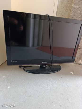 Télévision 81 cm SAMSUNG LE32C450