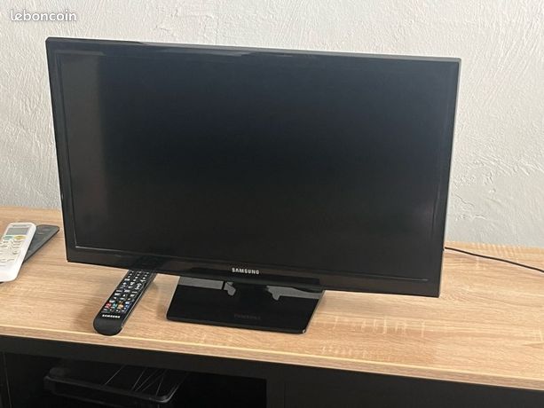 Télévision écran 57cm
