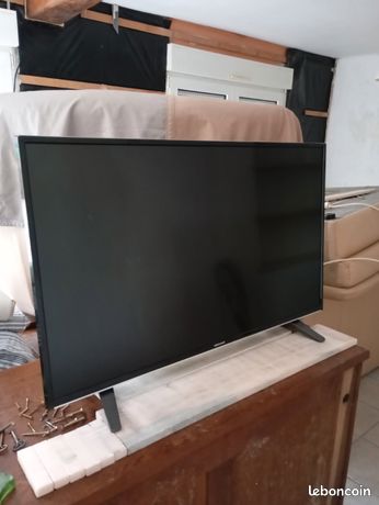 Télévision écran plat