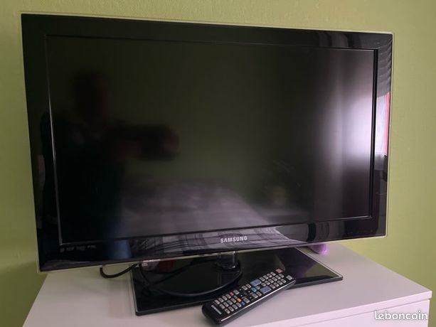 Télévision écran plat