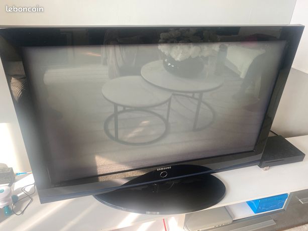 Télévision Samsung 43" 108cm bonne état