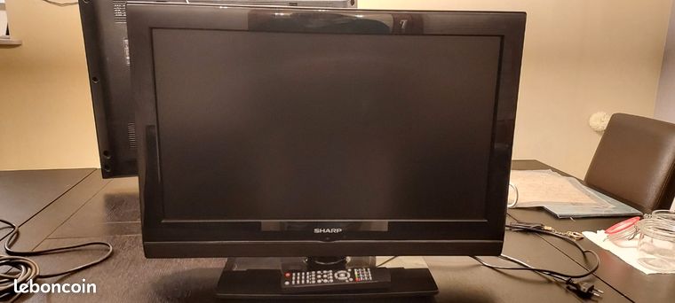 Television SHARP 26"