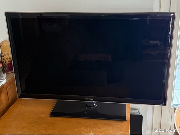 Télévision TV Samsung 101 cm FAB95190