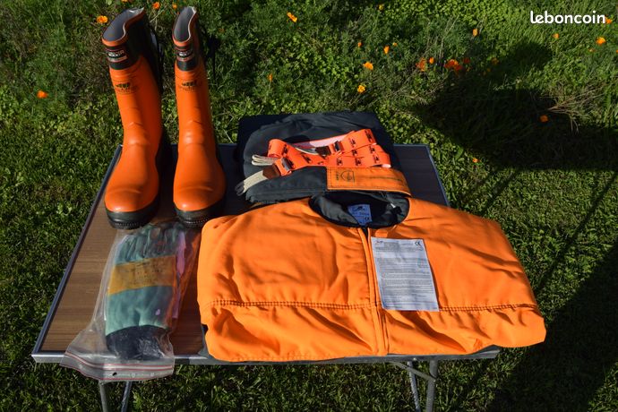 Tenue de tronçonneuse