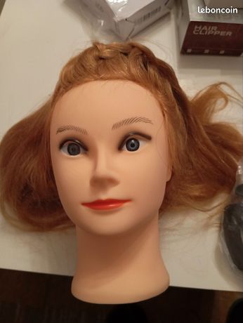 Tête à coiffer