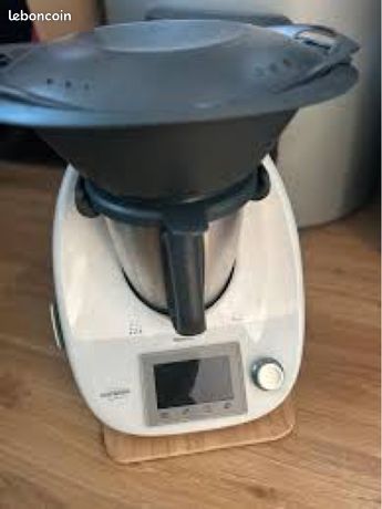 Thermomix TM5 et machine mise sous vide Vorwerk neuf