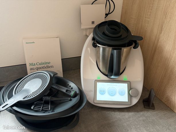 Thermomix TM6 état neuf très peu servi
