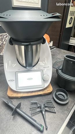 Thermomix TM6 granité 2 ans neuf
