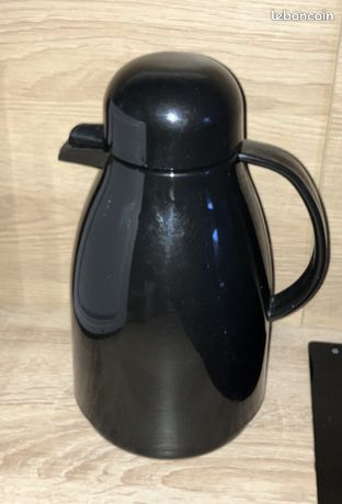 Thermos noir Ikea