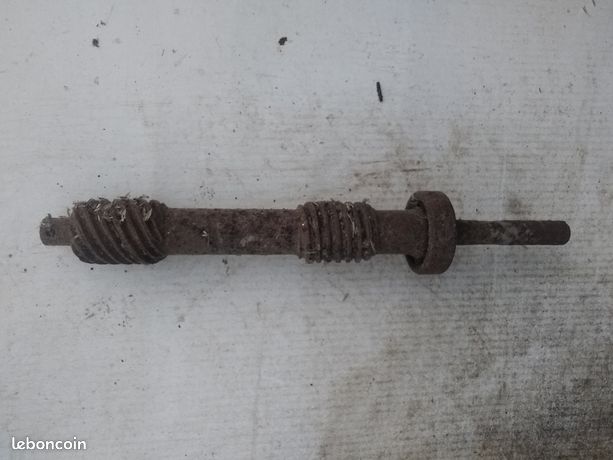 Tige agricole en metal