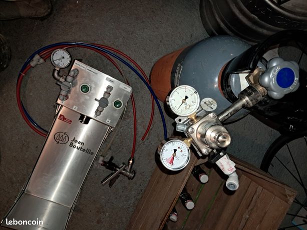 Tireuse à bierre remplisseuse bouteille