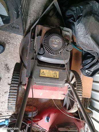 Tondeuse debrousailleuse