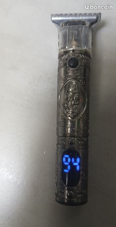 Tondeuse Professionnelle Barbe et Cheveux . HS