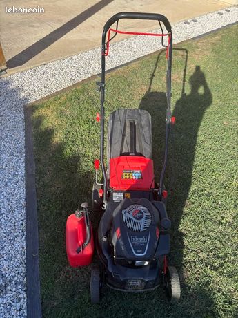 Tondeuse thermique autotractée