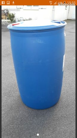 Tonneau plastique 220 L vide