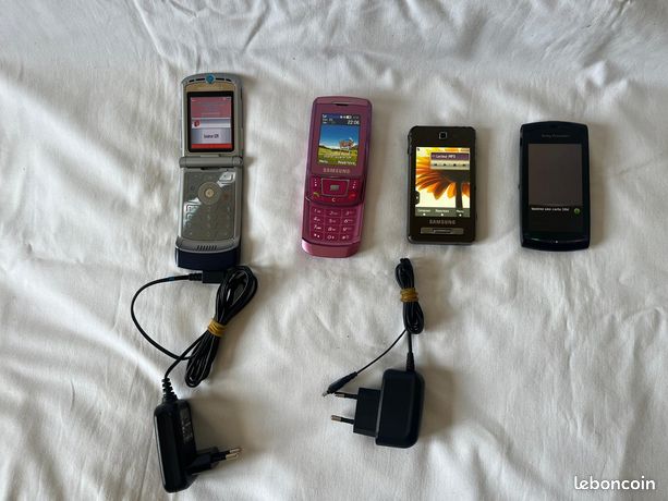 TOUJOURS DISPO - LIRE AVANT Lot de 4 téléphones fonctionnels - Motorola Razr V3 - Samsung SGH D900E F480 - Sony Ericsson U5i - avec accessoires - Téléphone Mobile Vintage Ancien Collector