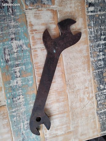 Tracteur agricole clé moteur