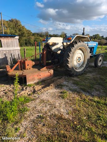 Tracteur ford