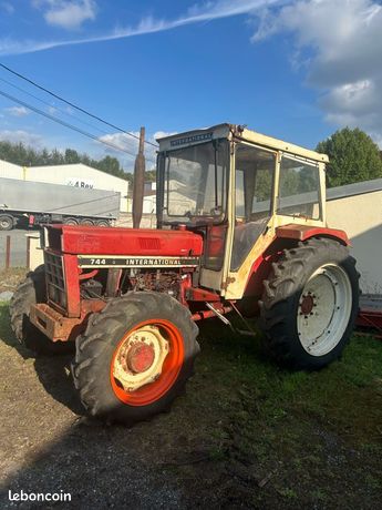 Tracteur IH 744 4RM