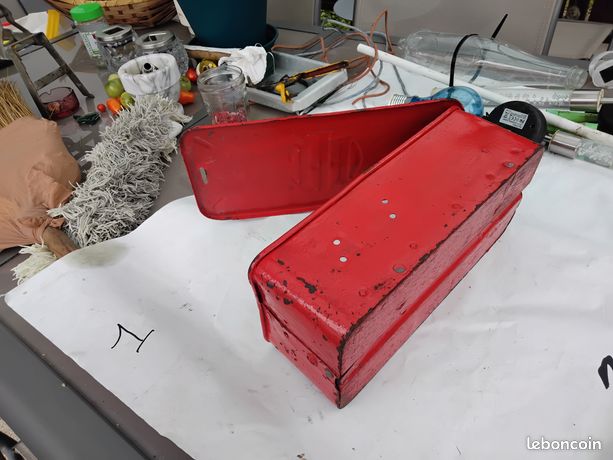 Tracteur international harvester boite à outils