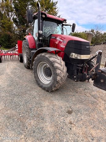 Tracteur pulvérisateur charrue herse