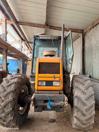 Tracteur Renault 120/54