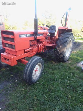 Tracteur Renault 651