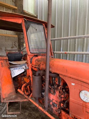 Tracteur Renault n72