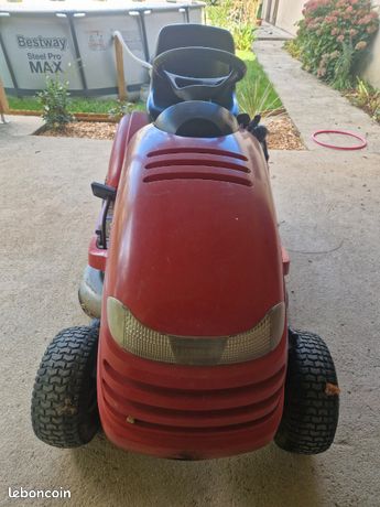 Tracteur tondeuse a reparer
