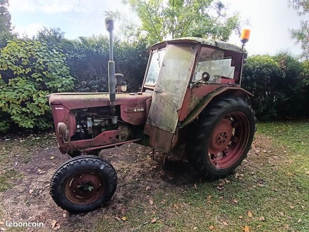 Tracteur volvo 400