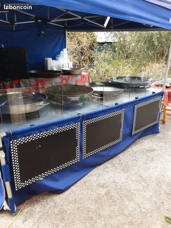 Traiteur sur marché de plein vent