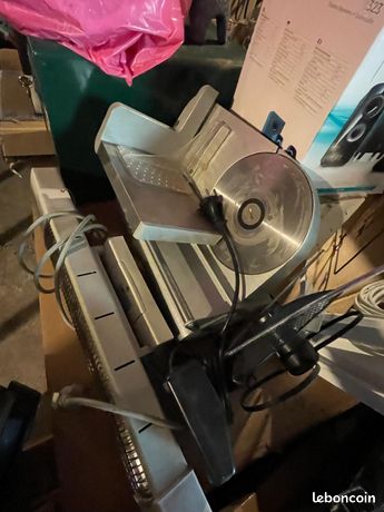 Trancheuse électrique à jambon