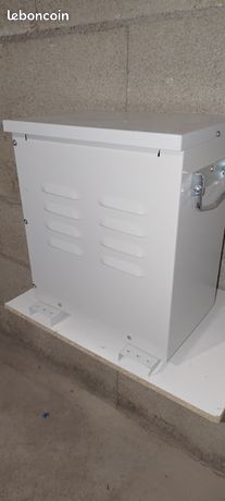 Transformateur triphasé vers monophasé 2.5KW