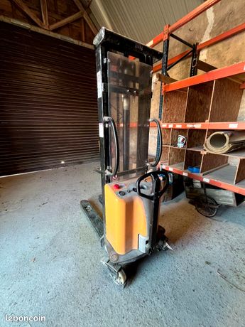 Transpalette gerbeur