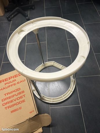 Trépied chauffe eau universel