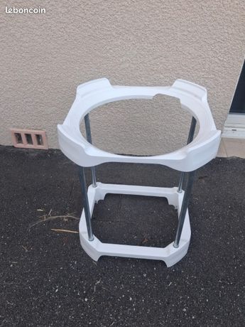 Trepier universel pour chauffe eau